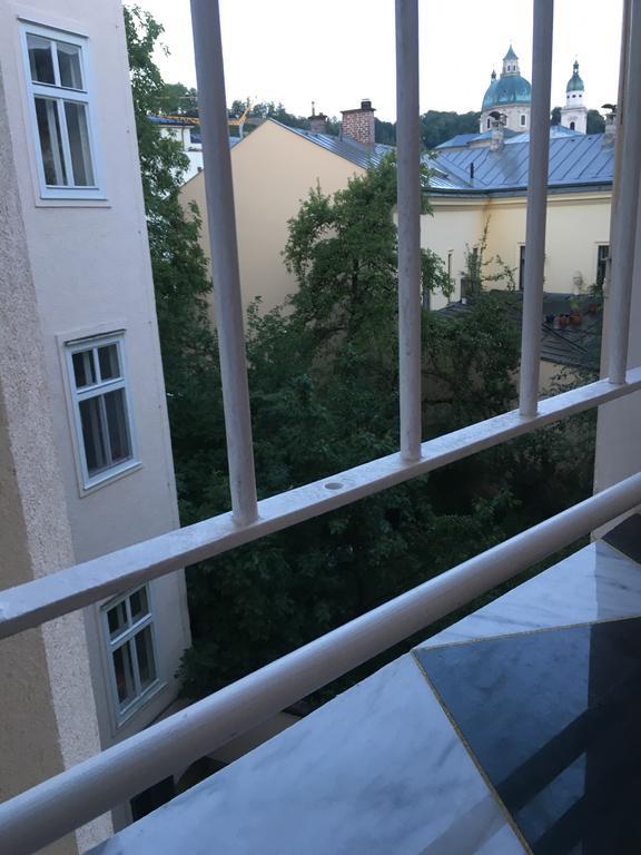 Sarah'S Altstadt Oase Salzburg Exterior foto